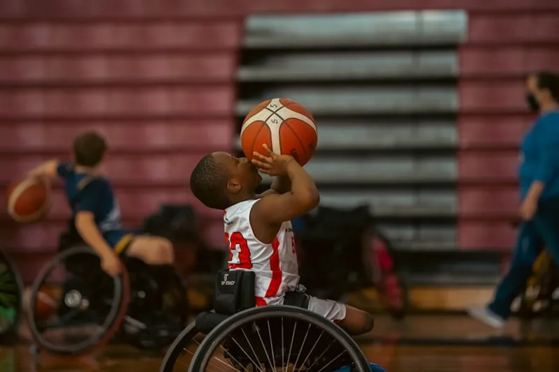 Joueur de basket en fauteuil